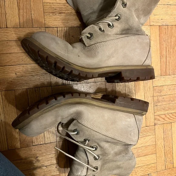 Timberland - Picture 2 of 3